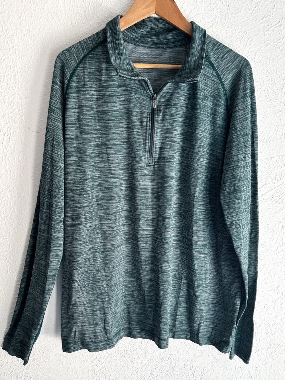 Lululemon Metal Vent Tech 1/2 Zip Pullover Heathered Green Size XL